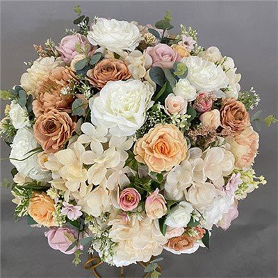 モダンウェディングフローラルセンターピース